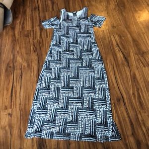 New Cold shoulder maxi dress 🔥